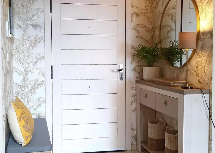 Fenix Premium فيلة